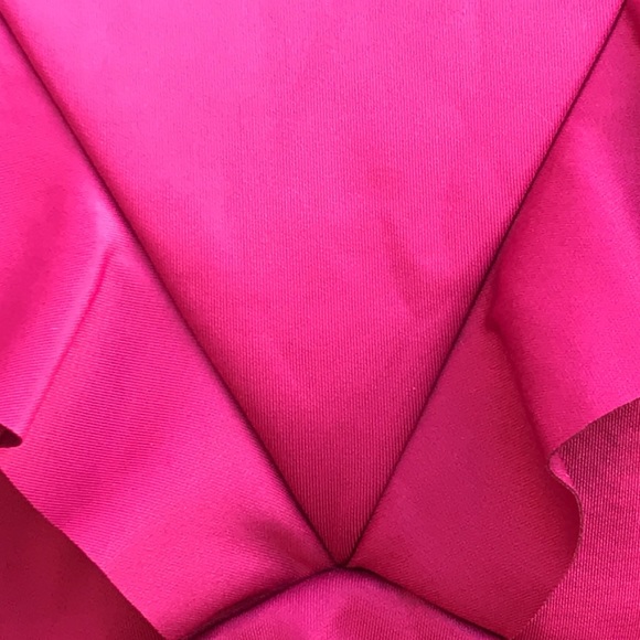 New TED BAKER Alair Pink V Neck Ruffle Collar
Dress - Picture 7 of 16